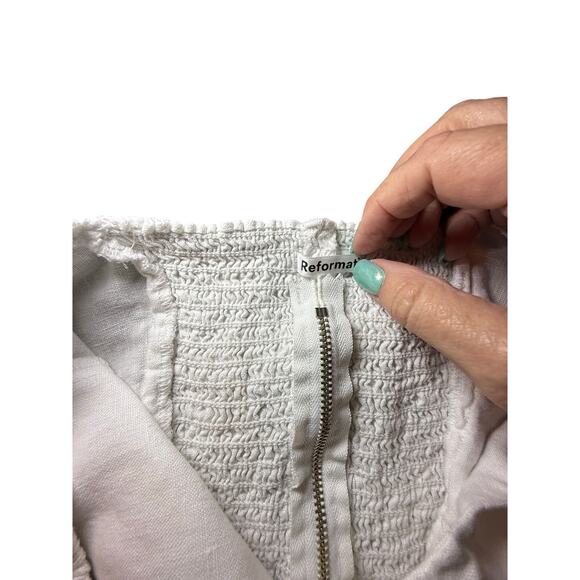 Reformation Aracini White Linen Puff Sleeve Smocked Zipper Back Top Size 6 - Picture 10 of 12